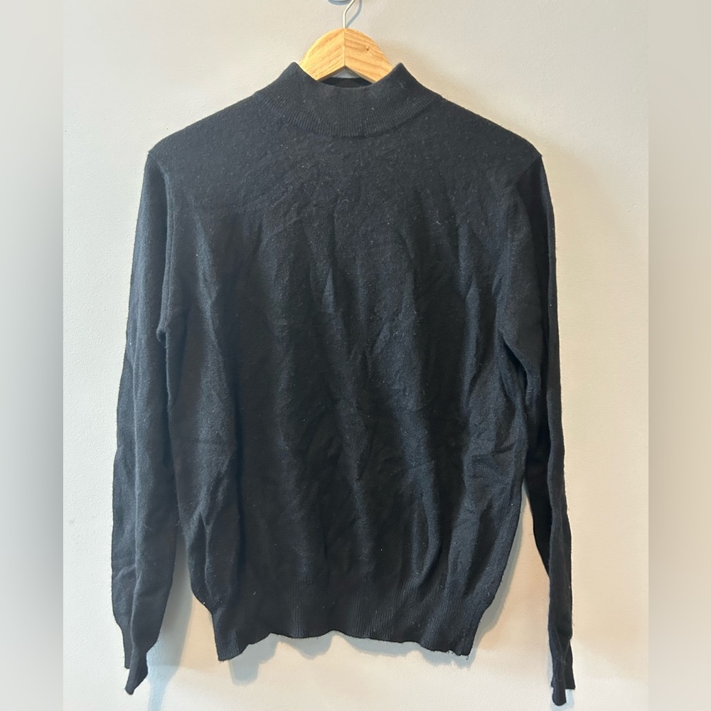 Charter Club Black 100% Cashmere Sweater Size Small